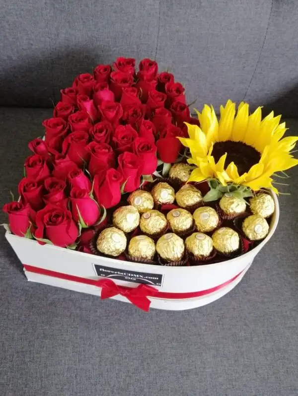 caja de rosas y chocolates metepec
